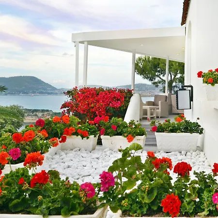 Cala Moresca 4*