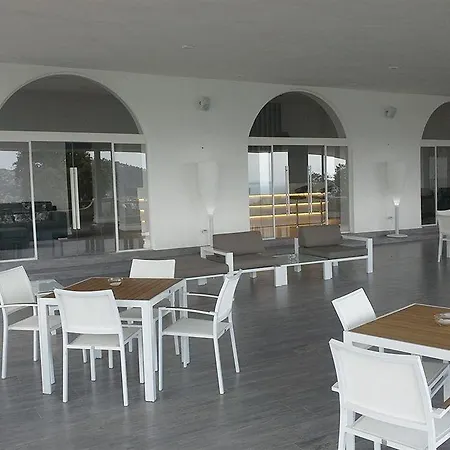 Cala Moresca 4* باكولي
