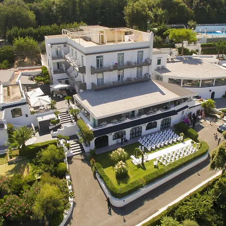 Cala Moresca Hotel 4*